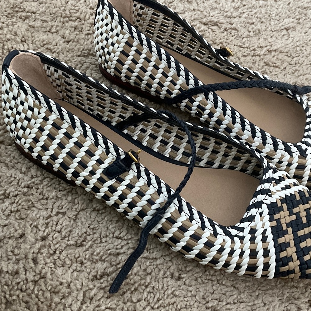 Veronica Beard Black and Tan Woven Flats - Picture 5 of 5